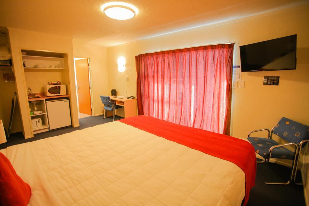 แอบบอต แฮมิลตัน โฮเต็ล แอนด์ คอนเฟอเนซ์ เซ็นเตอร์ Hotel ภายนอก รูปภาพ
