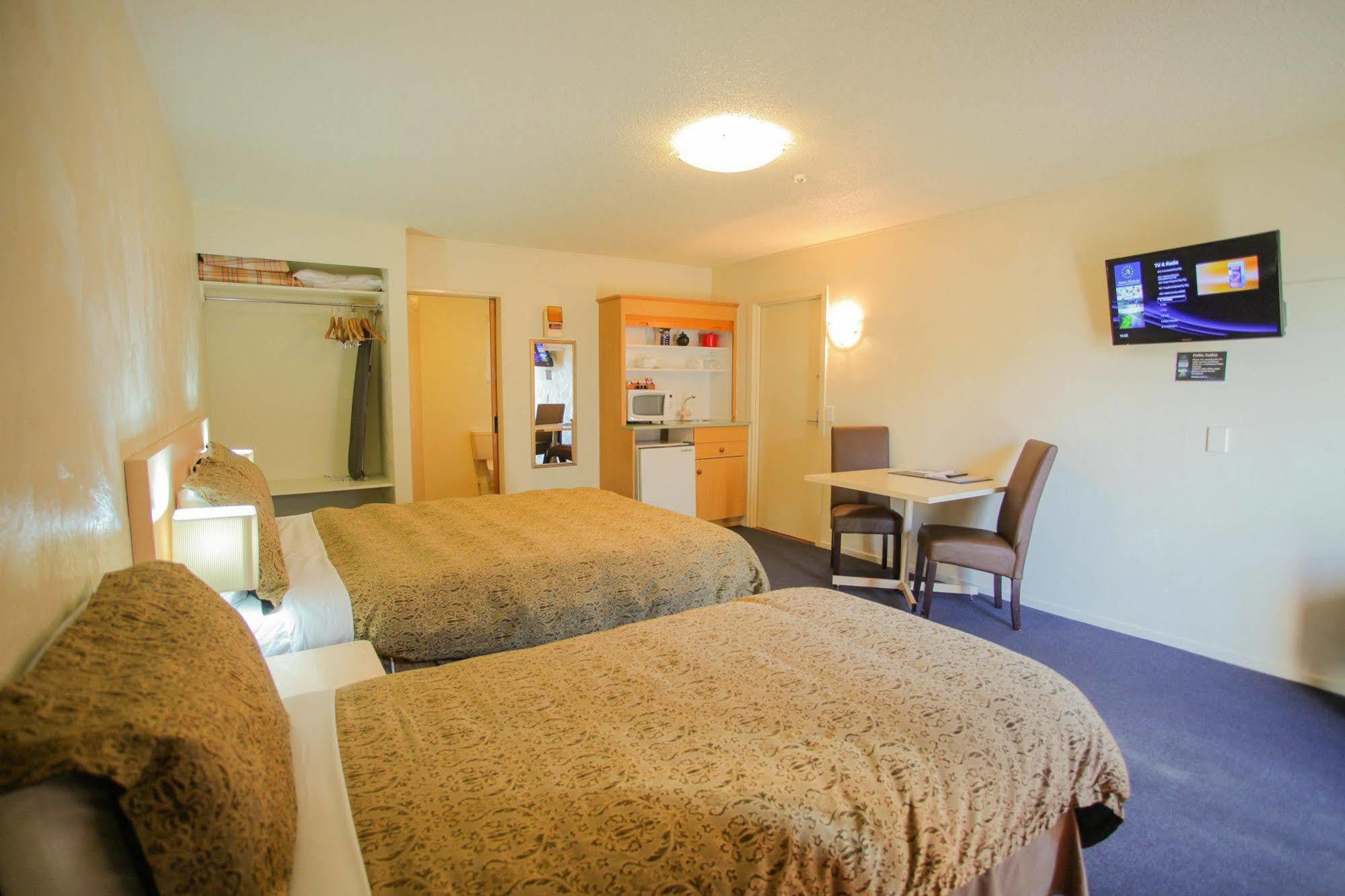 แอบบอต แฮมิลตัน โฮเต็ล แอนด์ คอนเฟอเนซ์ เซ็นเตอร์ Hotel ภายนอก รูปภาพ